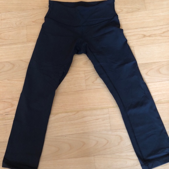Lululemon wunder under crop - Picture 2 of 3